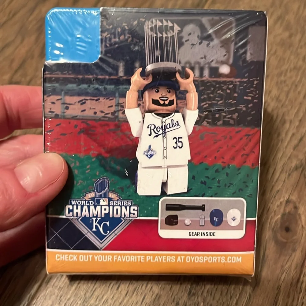 NEW in BOX Eric Hosmer OYO Kansas City Royals MLB Mini Figure
